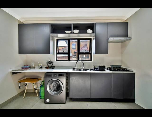 6 BEDROOM HOUSE FOR SALE IN SAVANNAH COUNTRY ESTATE